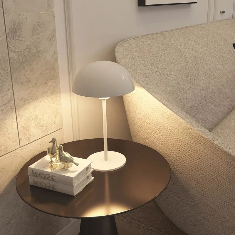 קטן מנורת שולחן האיחוד האירופי Plug E14 הסלון, חדר השינה ללמוד המנורה תלמיד קריאה לצד המיטה מנורות שולחן מעונות