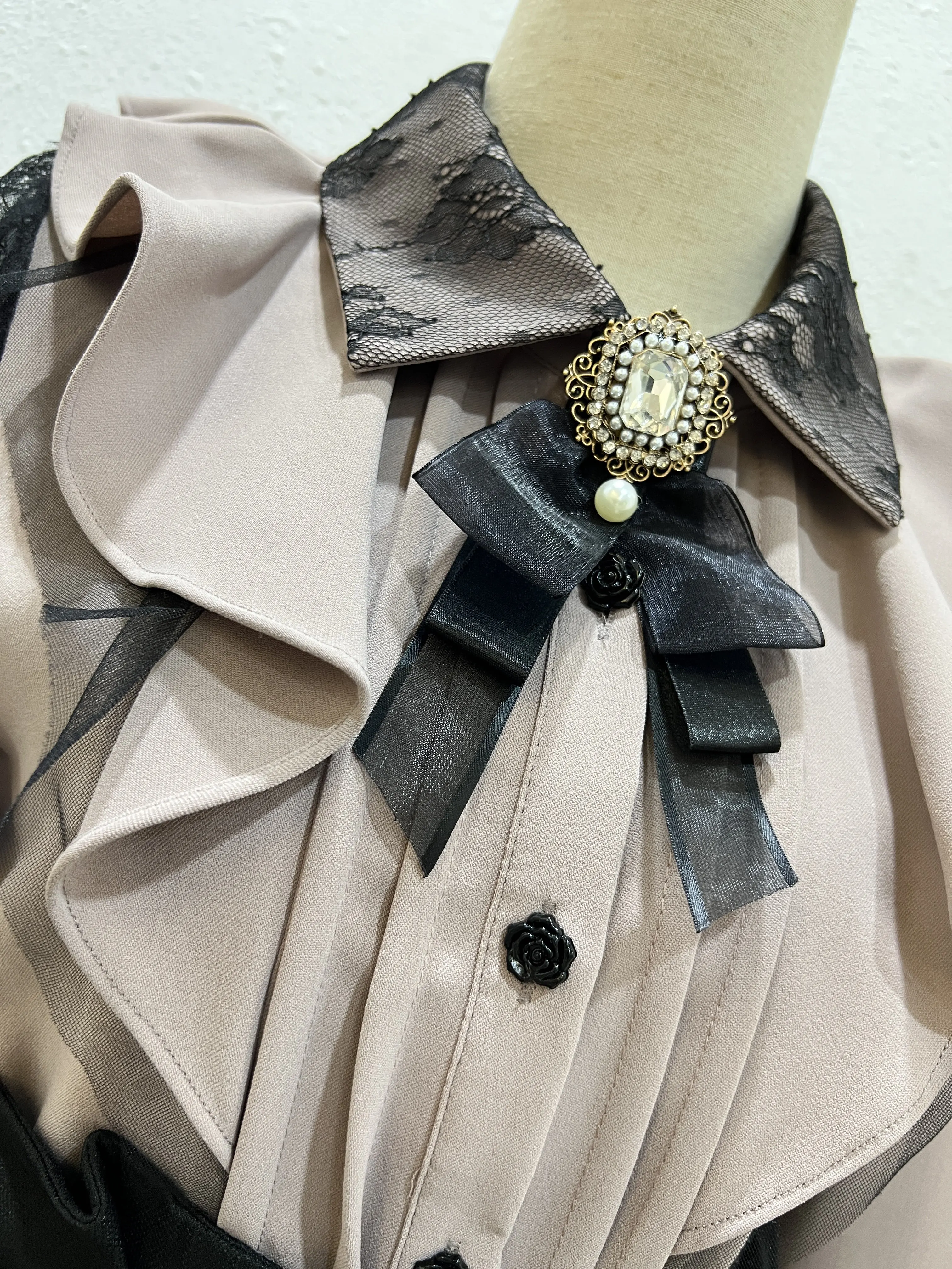 יפנית לוליטה את כתף תחרה, תפירה פרל ריינסטון עניבת פרפר חולצה אישה Rojita שרוול ארוך חולצה לאישה 2023 אביב