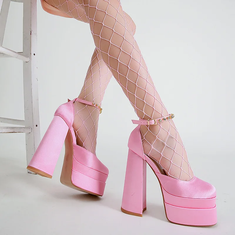 אופנה קיץ נשים העקב עבה סנדלי עם פלטפורמת בוהן עגול אבזם רצועה עם מסמר נעלי שמלת מסיבת סנדל נעליים