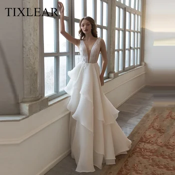 Tilxlear קו שמלת שיפון אפליקציות צווארון וי עמוק ספגטי ללא משענת לטאטא המשפט שמלת כלה 2023 Vestido De Noiva