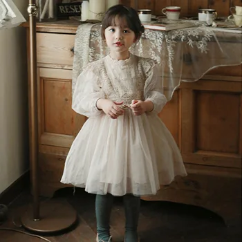 2023 סתיו הגירסה הקוריאנית בייבי בנות ורוד עם שרוול ארוך רשת שמלת נסיכת הילדים הצרפתי פנס שרוול תחרה אלגנטי, שמלת נשף