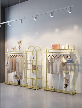 קומה מדף של Tieyi בגדי נשים rack תצוגת חנות של זהב בחנות בגדים קומה יצירתי קולב